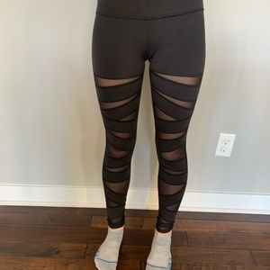 Wunder Under Tight Tech Mesh Pant